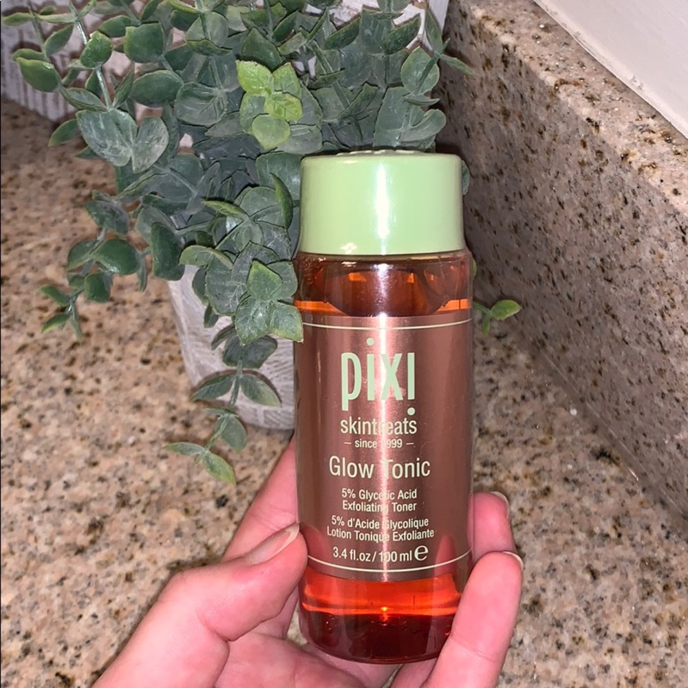 Pixi Skin Treats Glow Tonic Exfoliating Toner